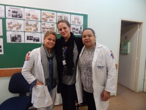 Danielle entre as colegas Gabriela Colares e Ana Pereira / Foto Divulgação 