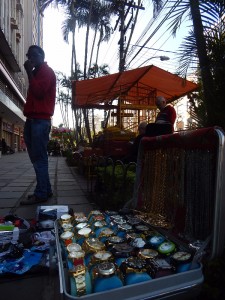 Baye vende relógios, pulseiras e outros produtos 