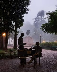 A volta do Dia do Leitor, na Praça da Alfândega, com participação especial da artista Graça Craidy