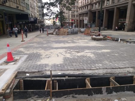 Obras interditam avenida Borges e bloqueiam o centro para a campanha eleitoral