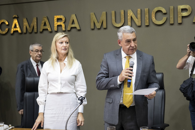 Melo acena à direita visando candidatura ao governo do Estado